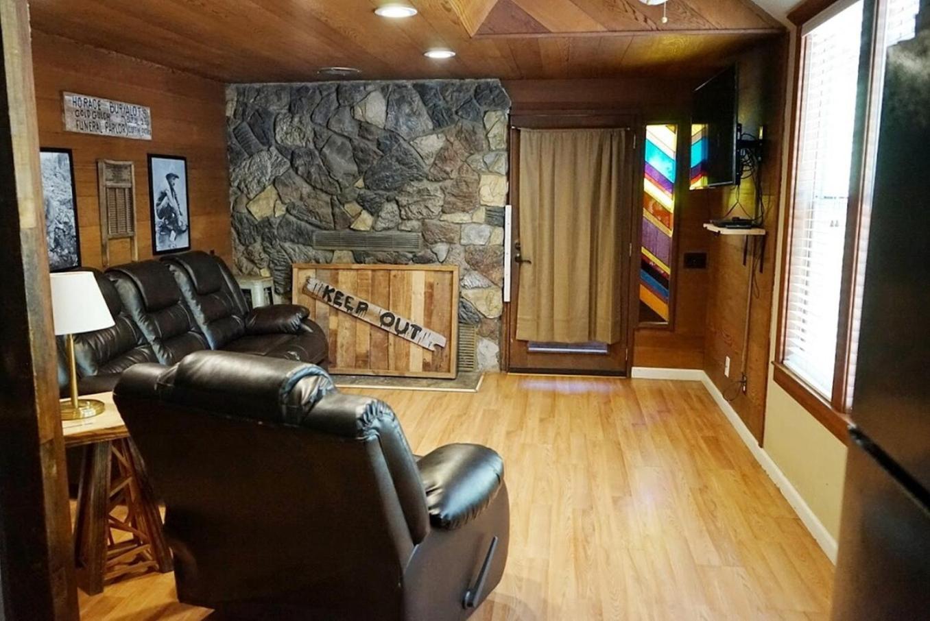 Bear Cave- Pet Friendly Suite In Shaver Lake Eksteriør bilde