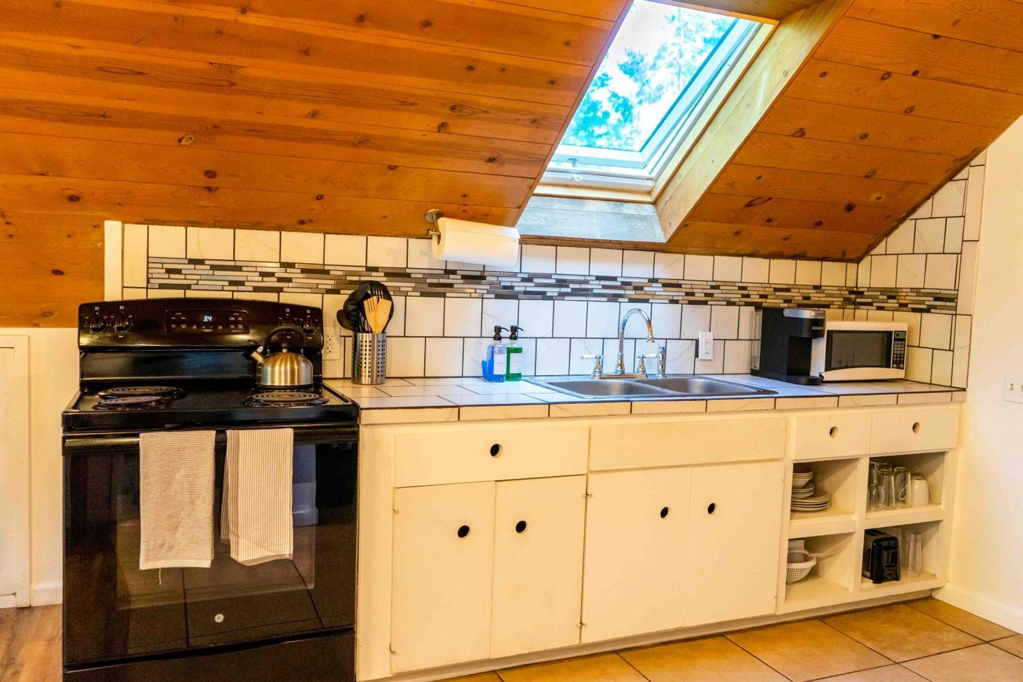 Bear Cave- Pet Friendly Suite In Shaver Lake Eksteriør bilde